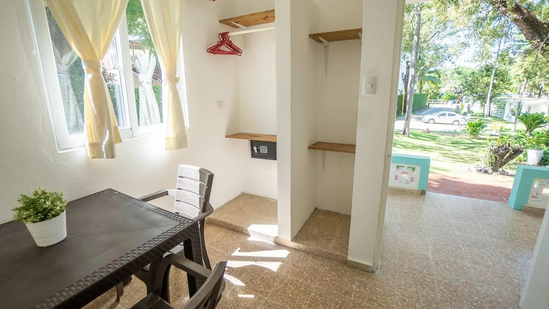 Bungalow #15 At Waterfront Playa Alicia Sosúa 0*,  Den Dominikanske Republik